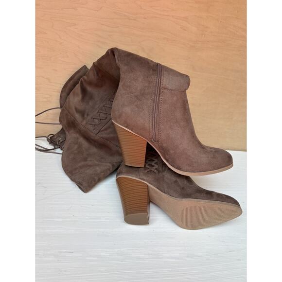 Knee High Heeled Boots Women's Size 7 Taupe Faux Suede Block Heel Lace Up Zip - Picture 5 of 14